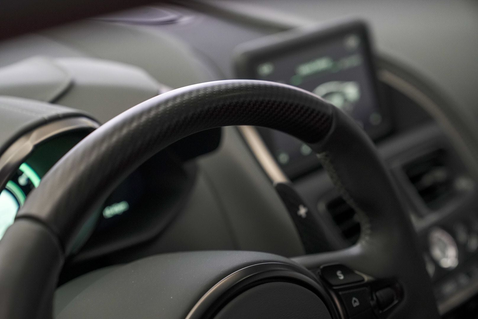 2023 Aston Martin DBS Ultimate 770