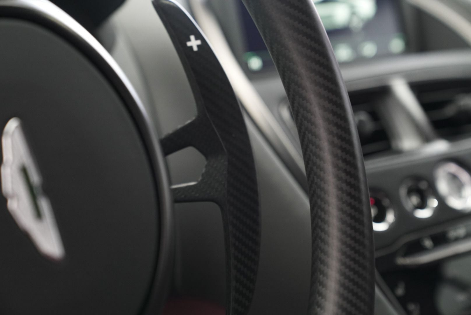 2023 Aston Martin DBS Ultimate 770