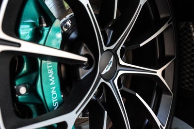 2025 Aston Martin Vantage Base