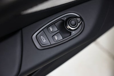 2025 Aston Martin Vantage Base