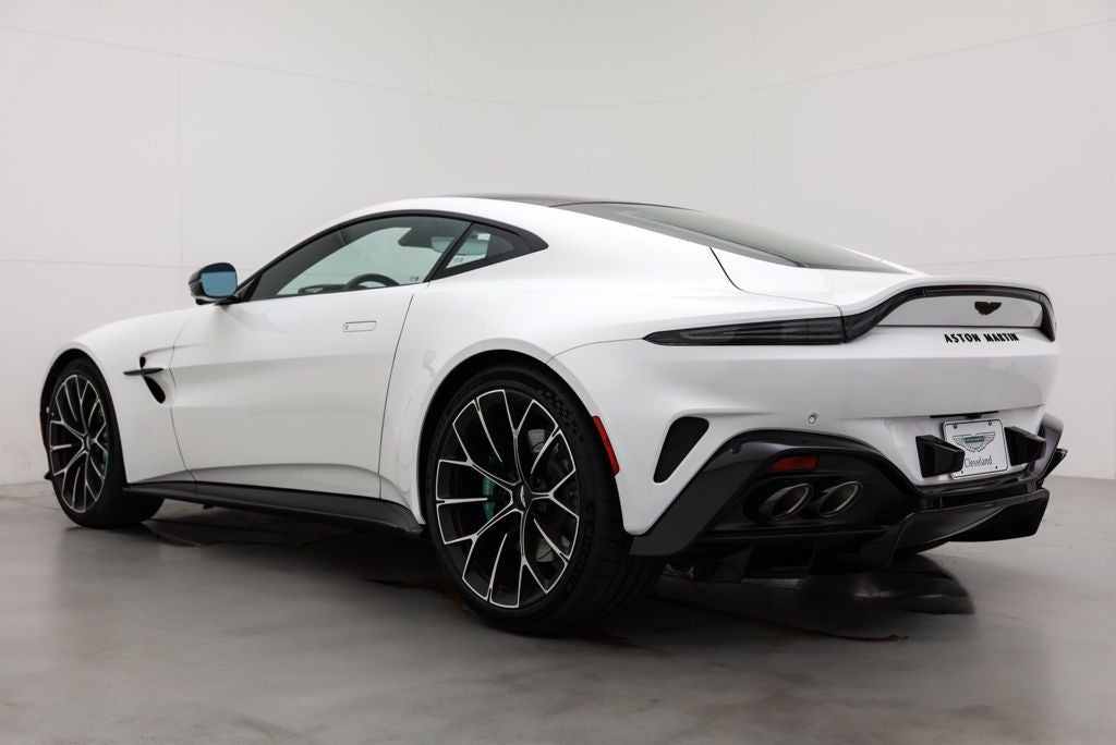 2025 Aston Martin Vantage Base