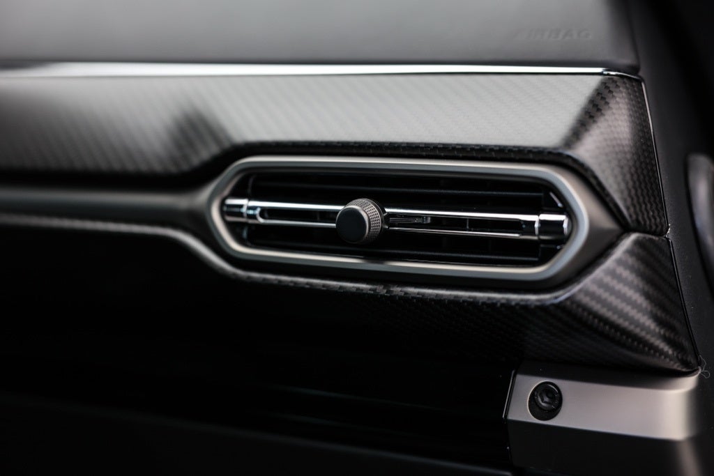 2025 Aston Martin Vantage Base