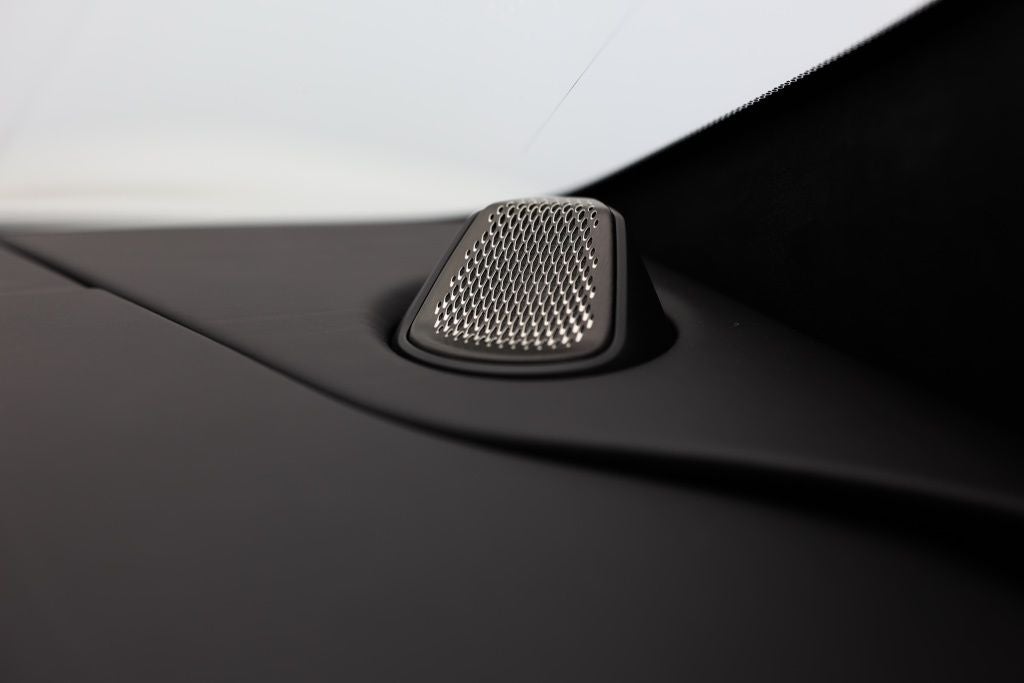 2025 Aston Martin Vantage Base