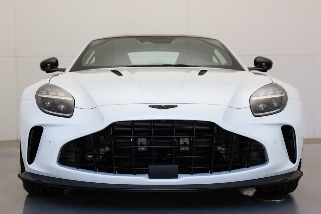 2025 Aston Martin Vantage Base