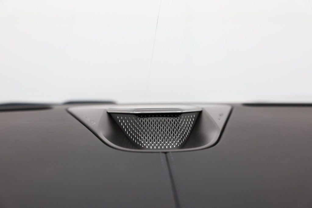 2025 Aston Martin Vantage Base