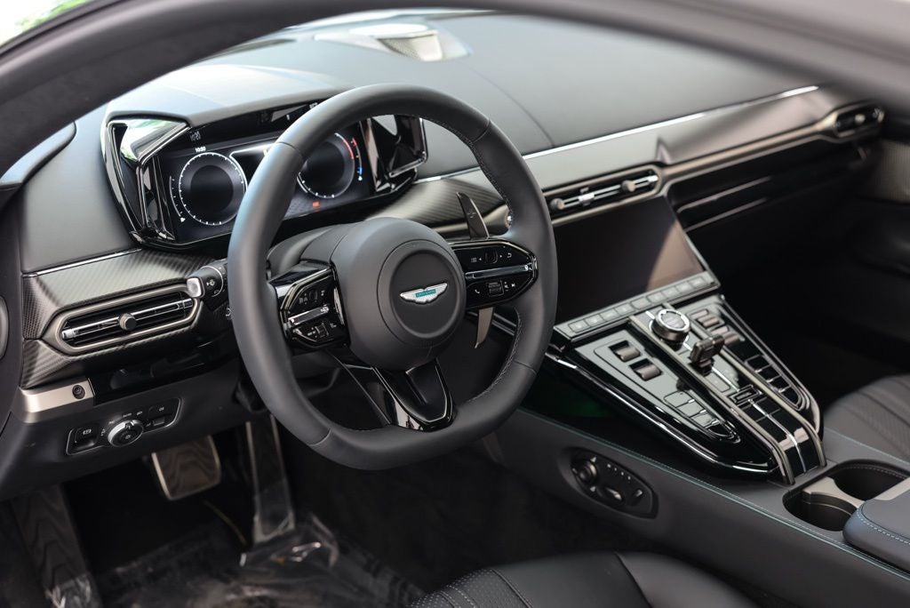 2025 Aston Martin Vantage Base