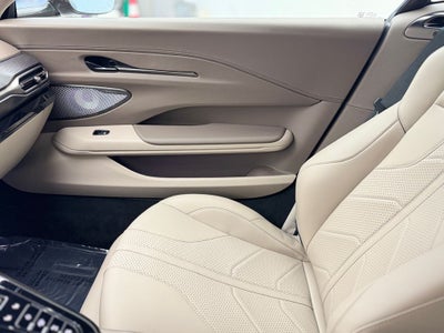 2025 Aston Martin Vantage Base