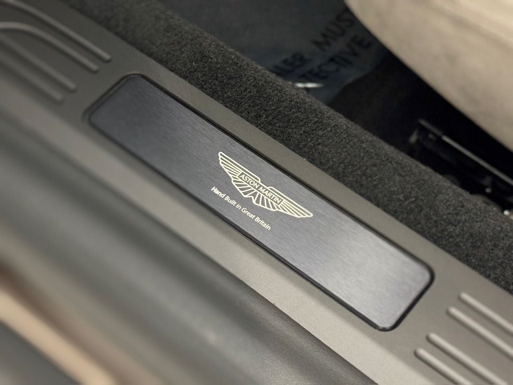 2025 Aston Martin Vantage Base