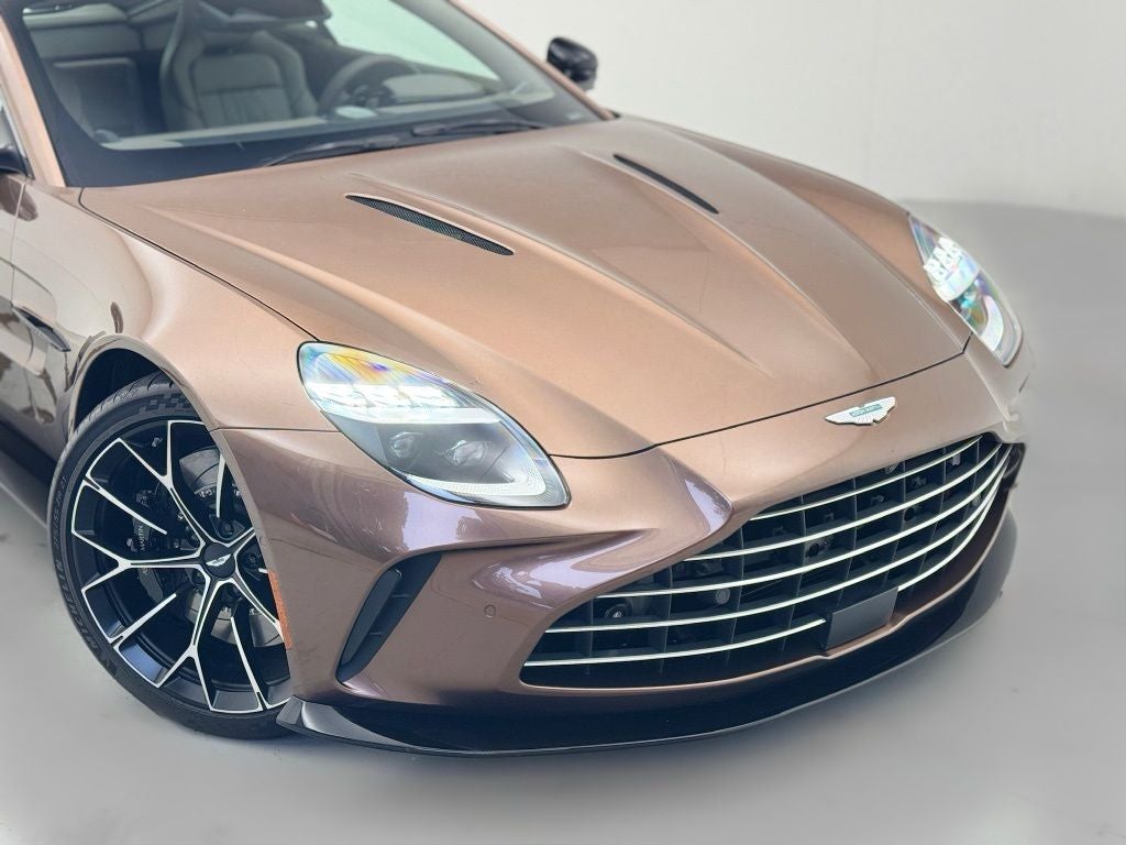 2025 Aston Martin Vantage Base