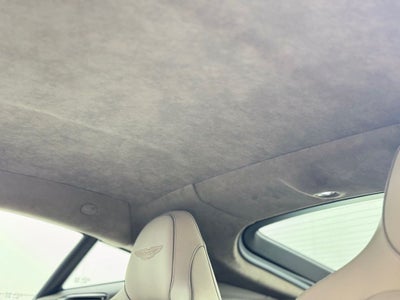 2025 Aston Martin Vantage Base