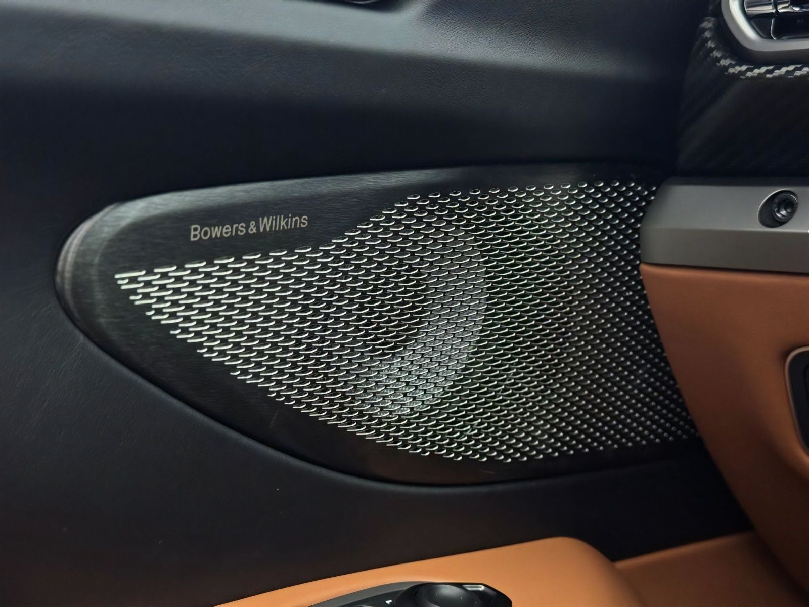 2026 Aston Martin Vantage Roadster
