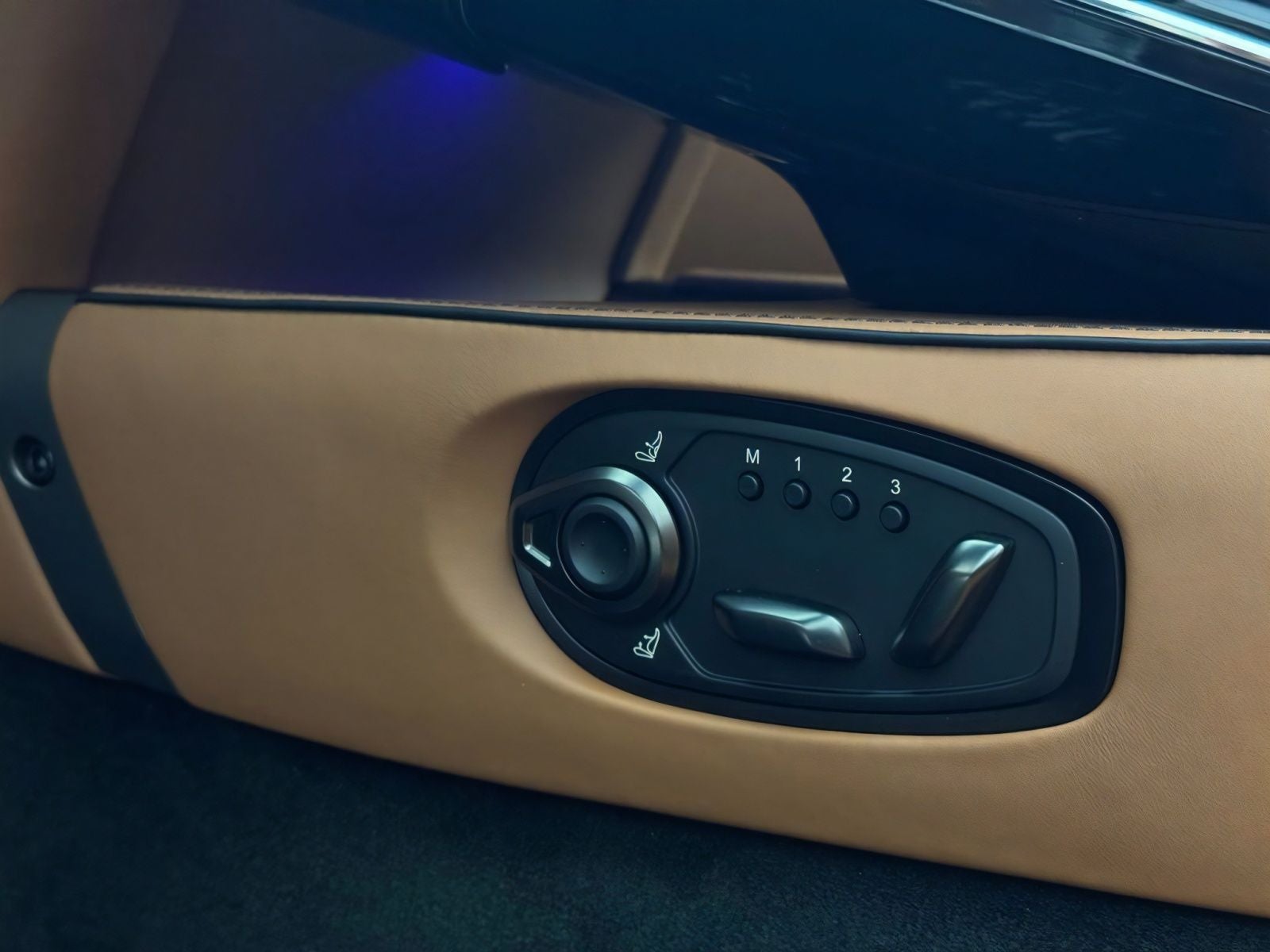 2026 Aston Martin Vantage Roadster