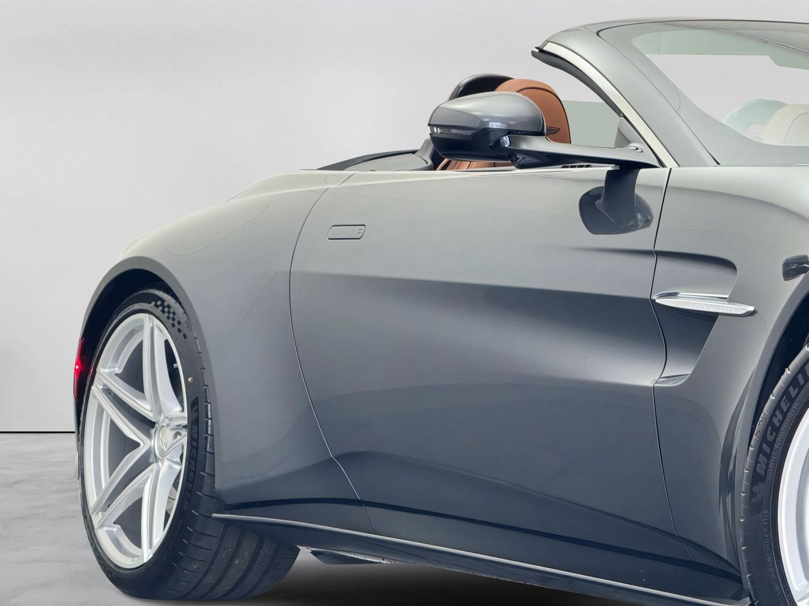 2026 Aston Martin Vantage Roadster
