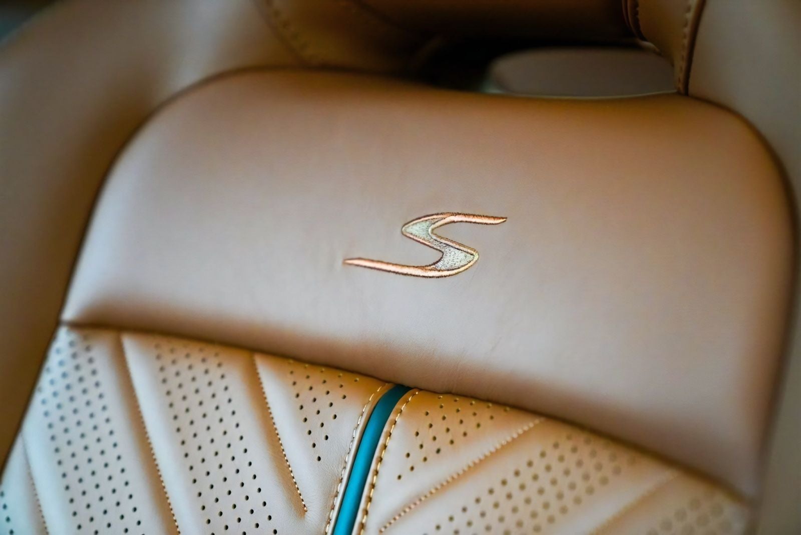 2026 Aston Martin Vantage S