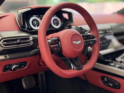 2025 Aston Martin Vanquish Base