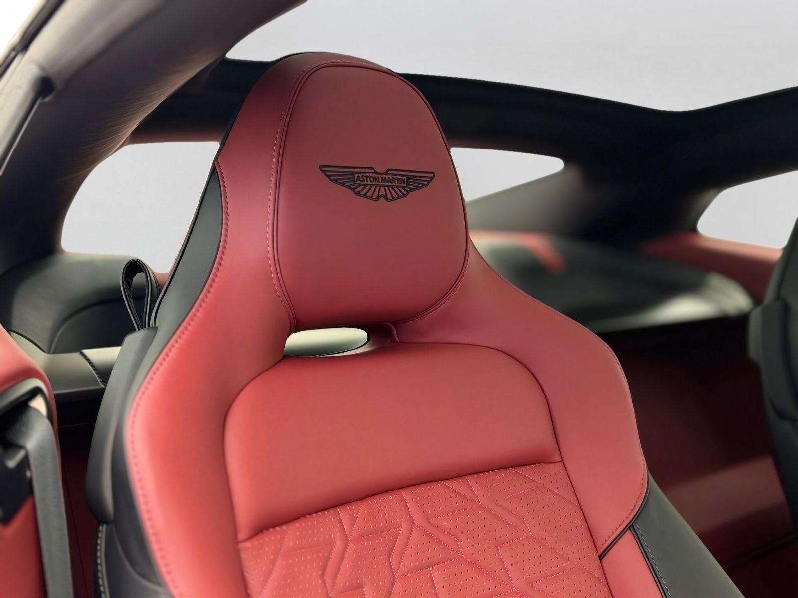 2025 Aston Martin Vanquish Base