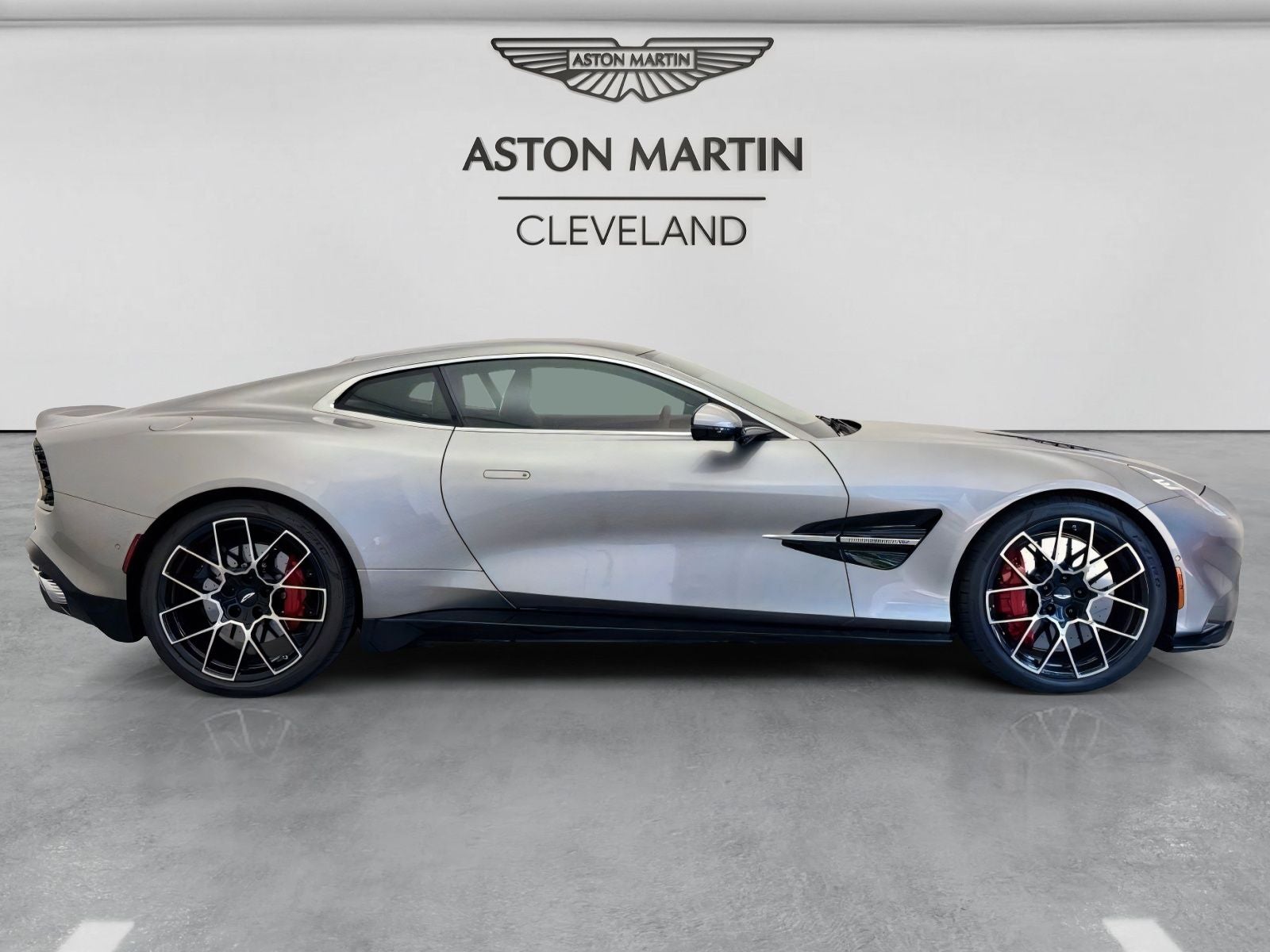 2025 Aston Martin Vanquish Base