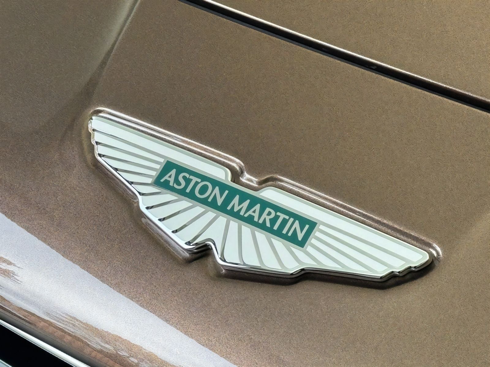 2026 Aston Martin Vanquish Volante