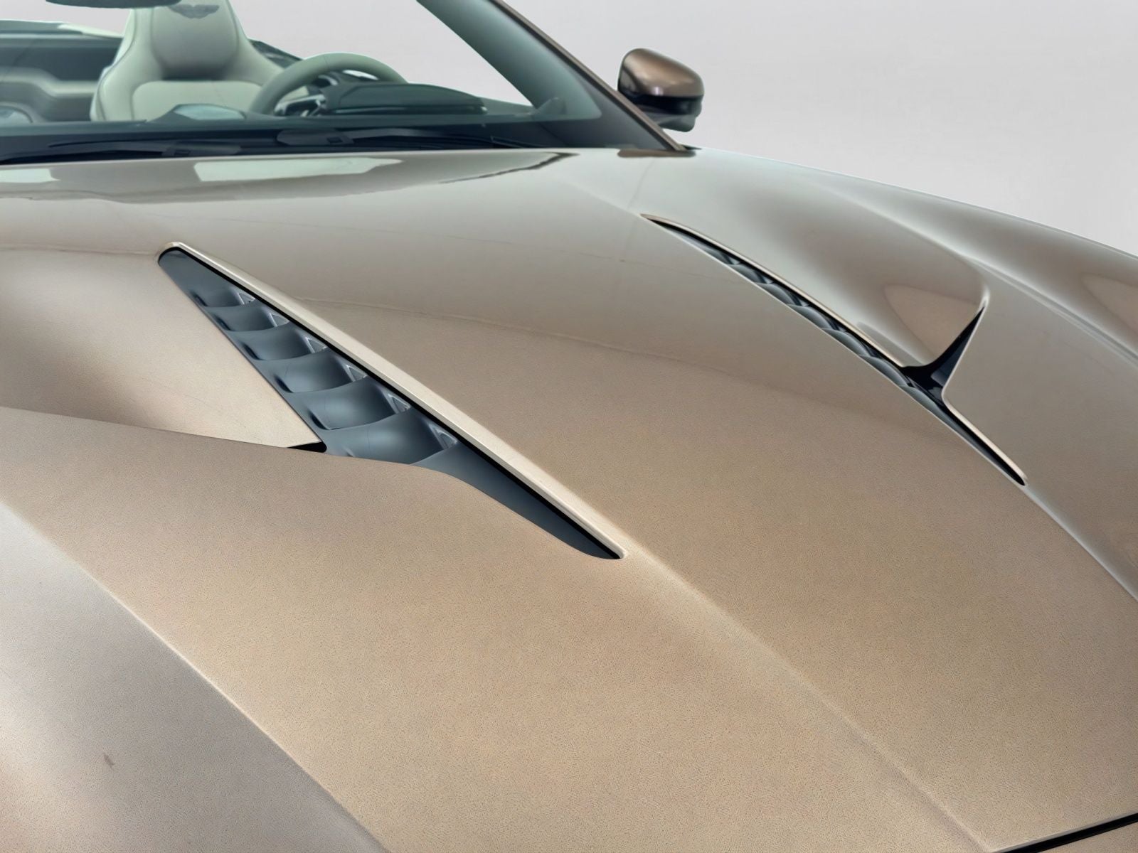 2026 Aston Martin Vanquish Volante