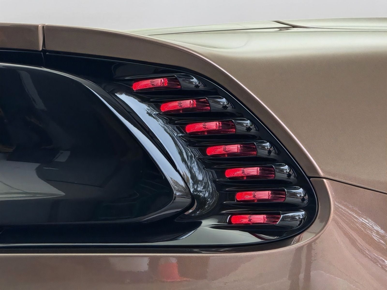 2026 Aston Martin Vanquish Volante