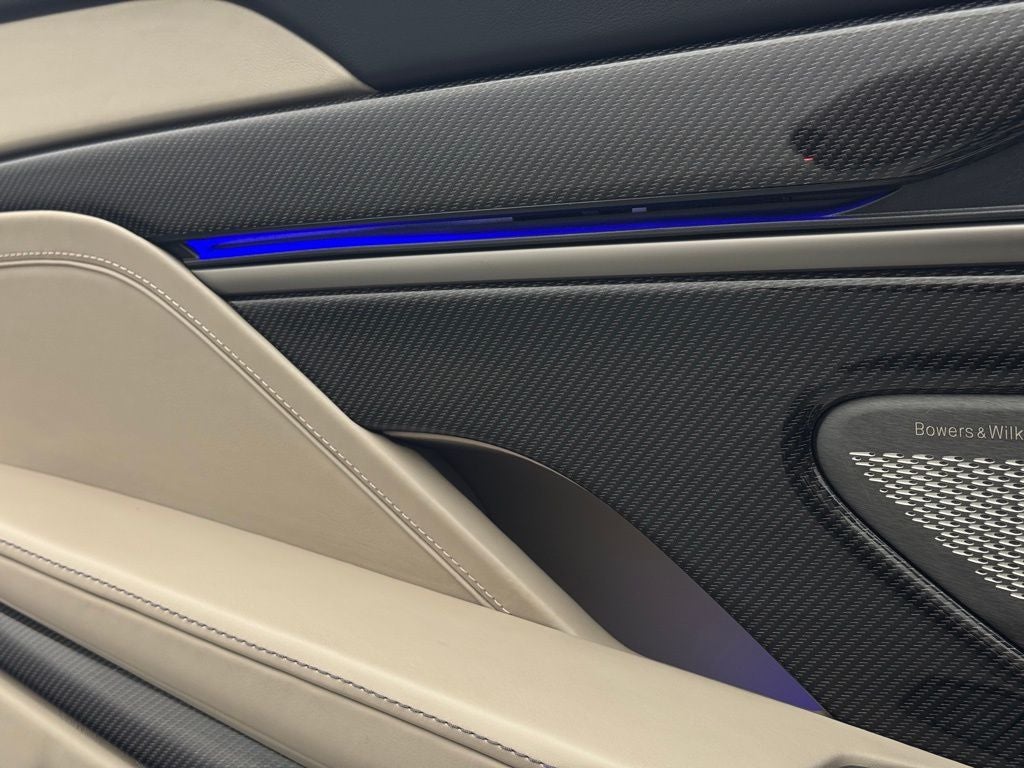 2026 Aston Martin Vanquish Volante