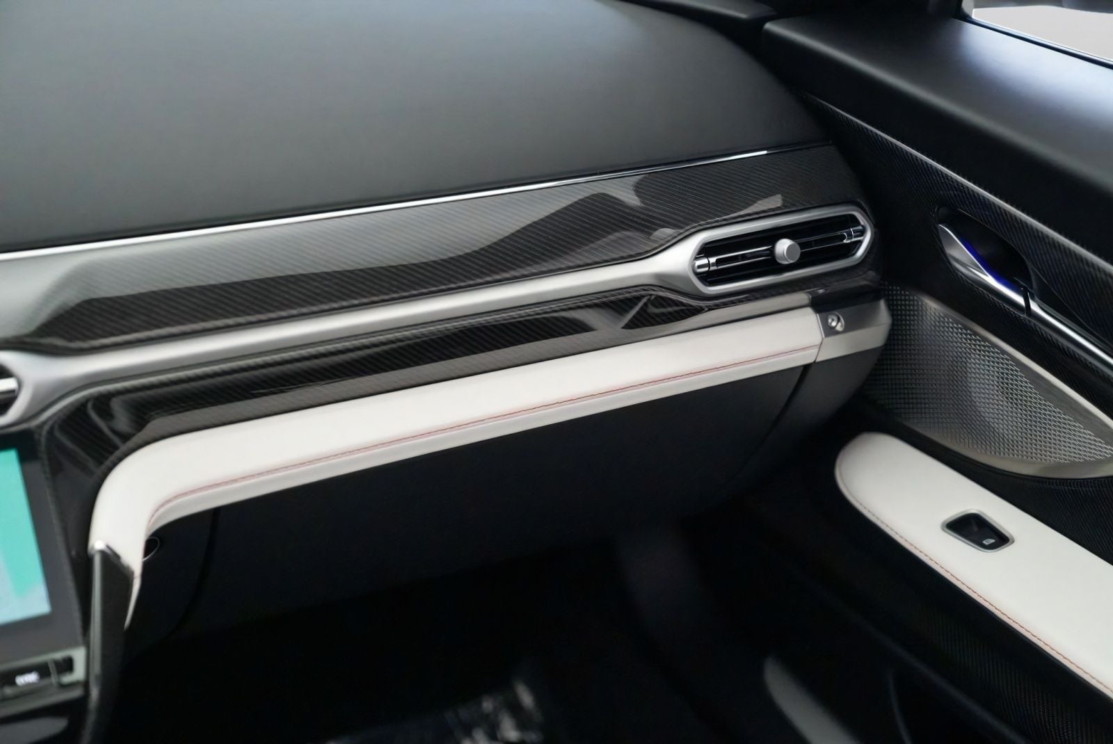 2026 Aston Martin Vanquish Volante