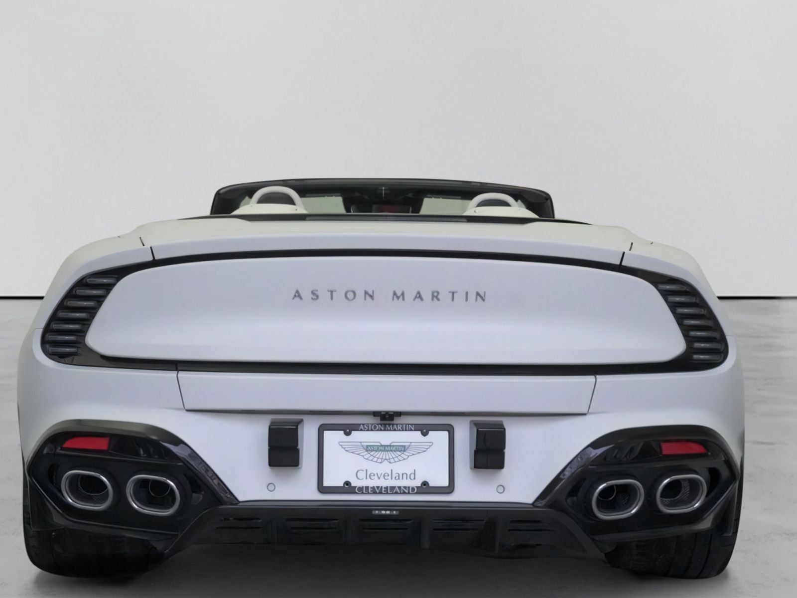 2026 Aston Martin Vanquish Volante