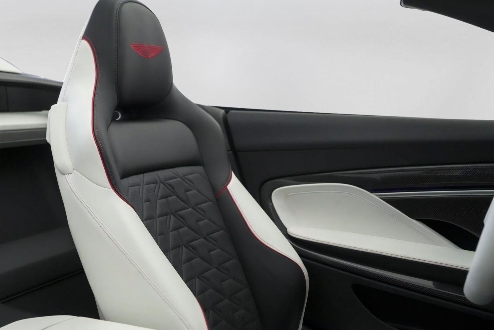 2026 Aston Martin Vanquish Volante