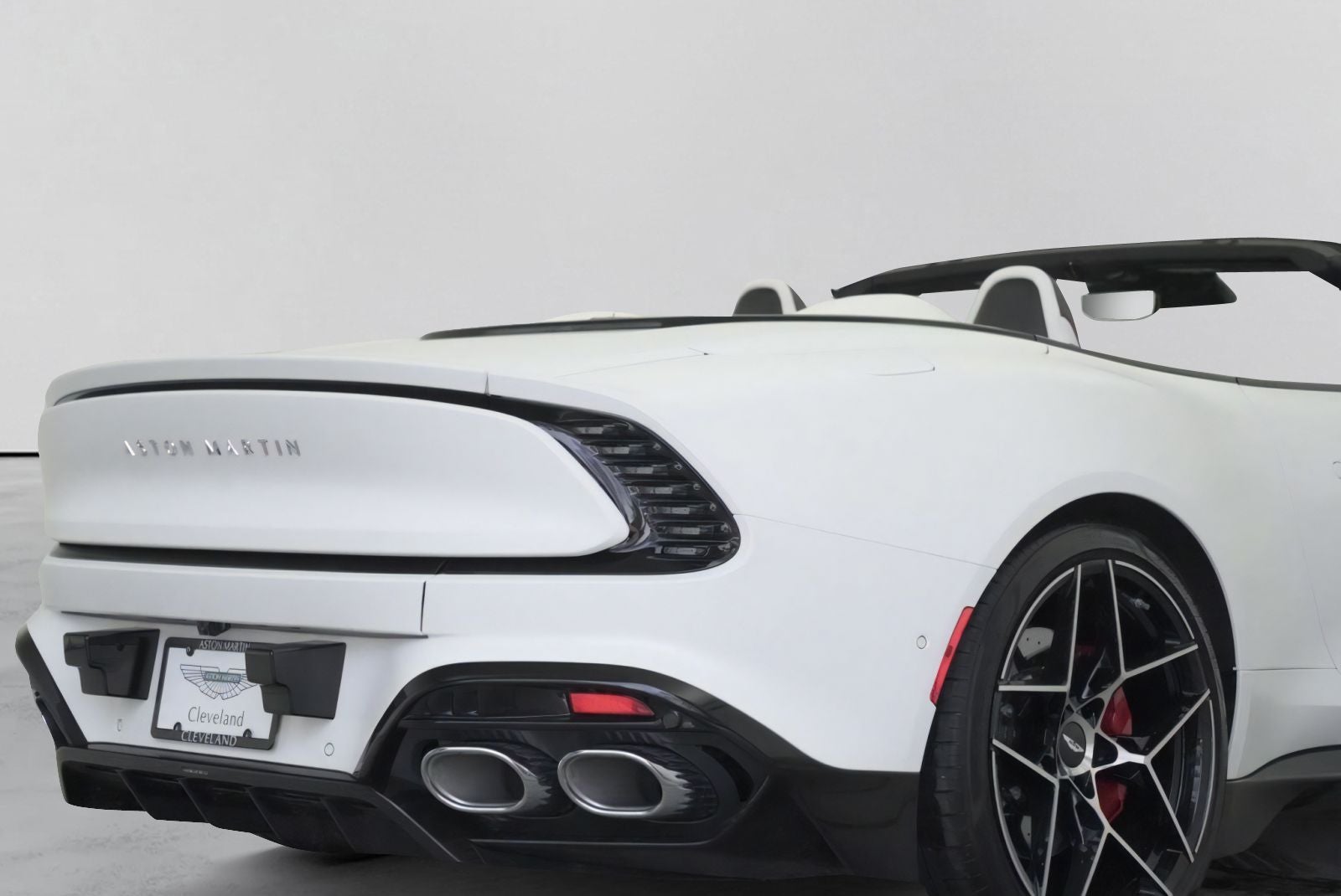 2026 Aston Martin Vanquish Volante