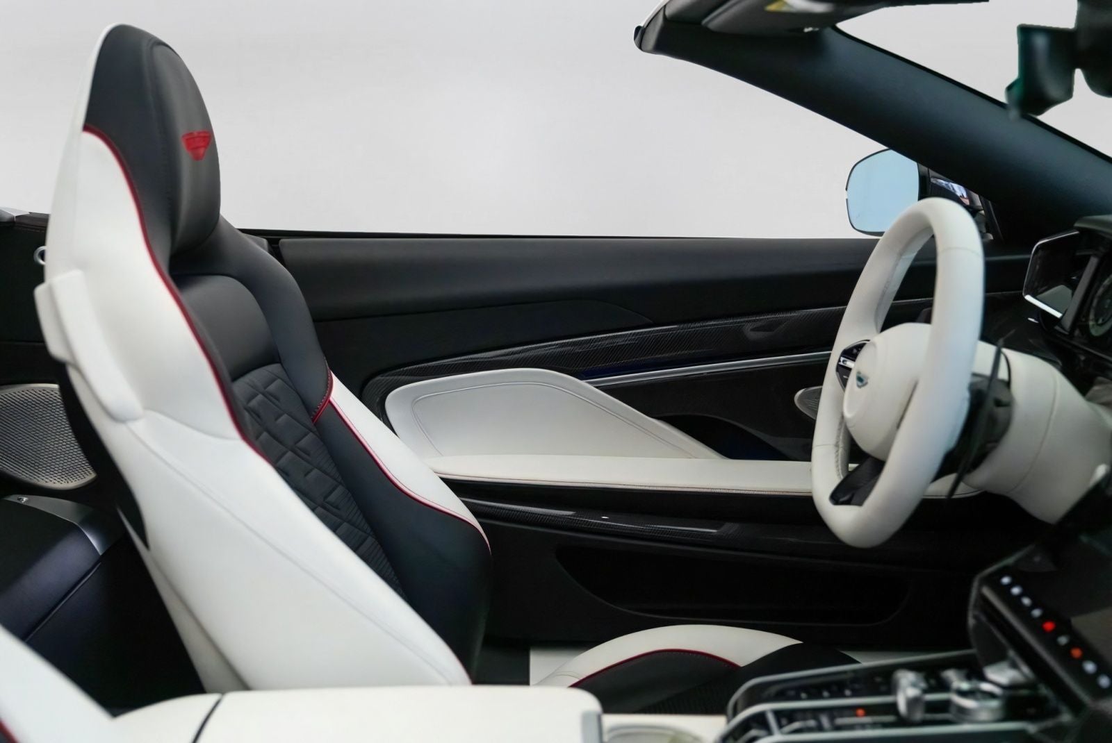 2026 Aston Martin Vanquish Volante