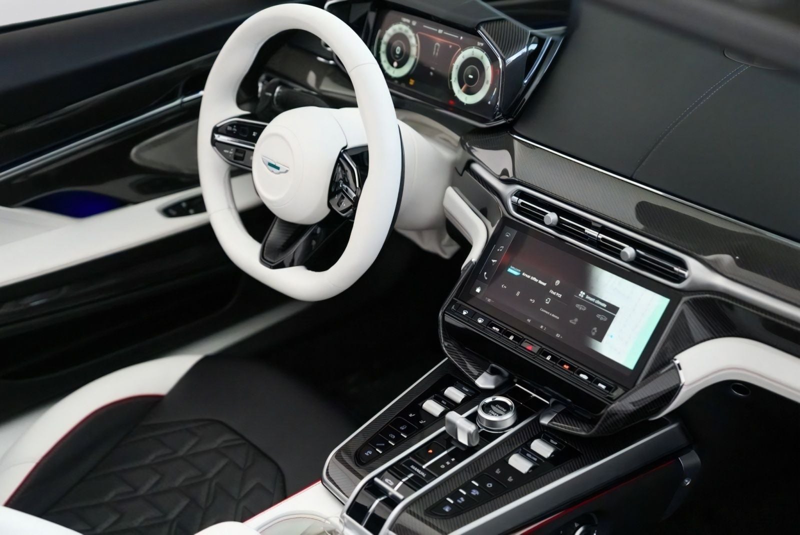 2026 Aston Martin Vanquish Volante