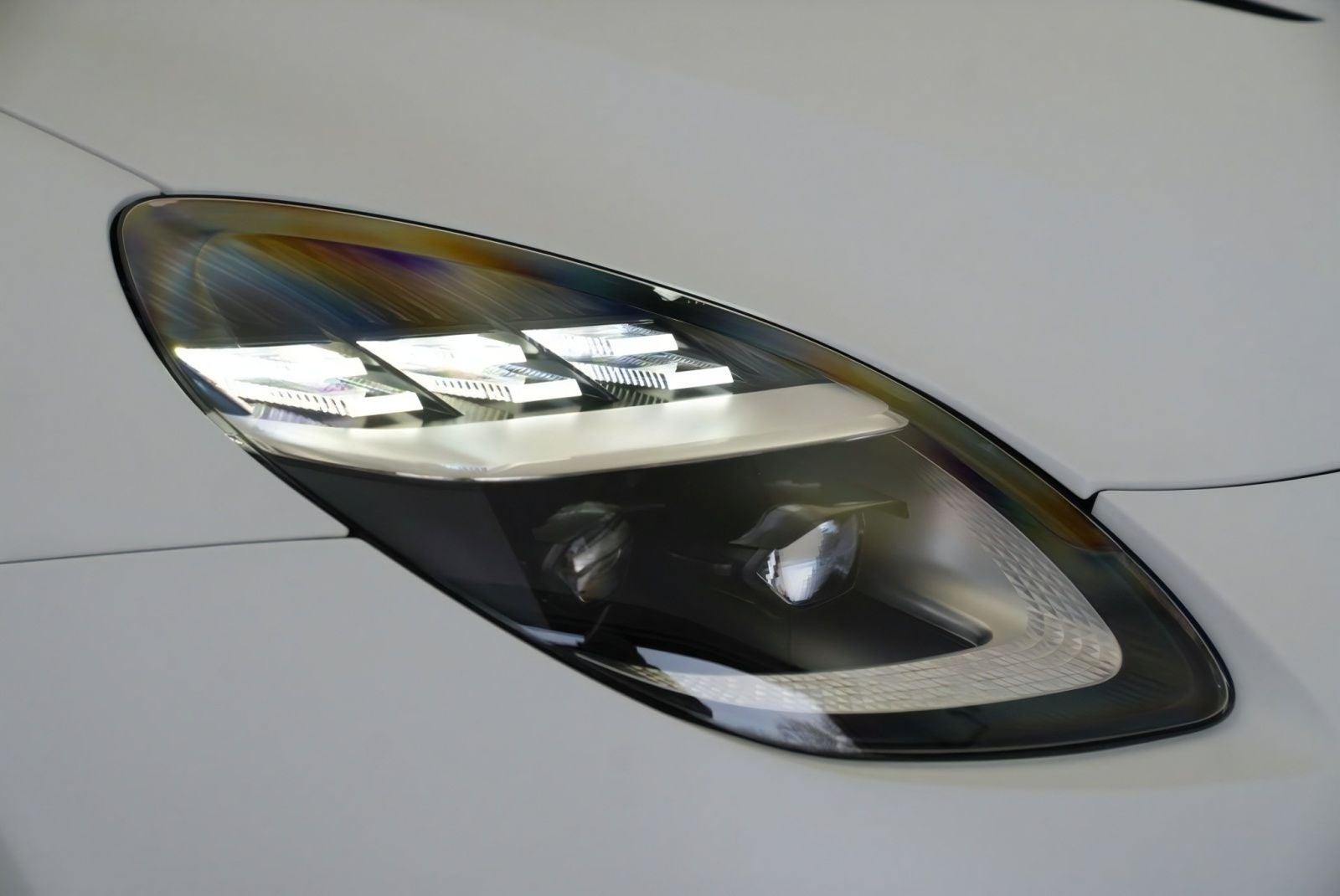 2026 Aston Martin Vanquish Volante