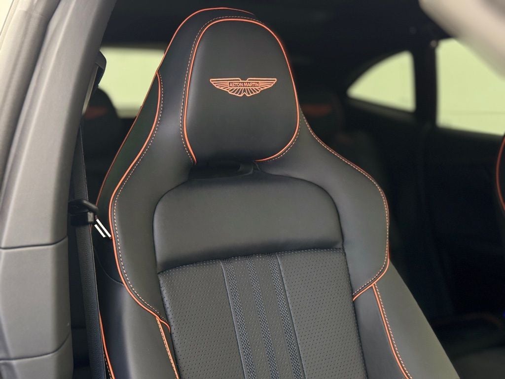 2025 Aston Martin DBX 707