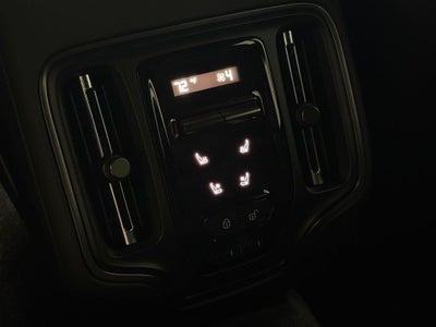 2025 Aston Martin DBX 707