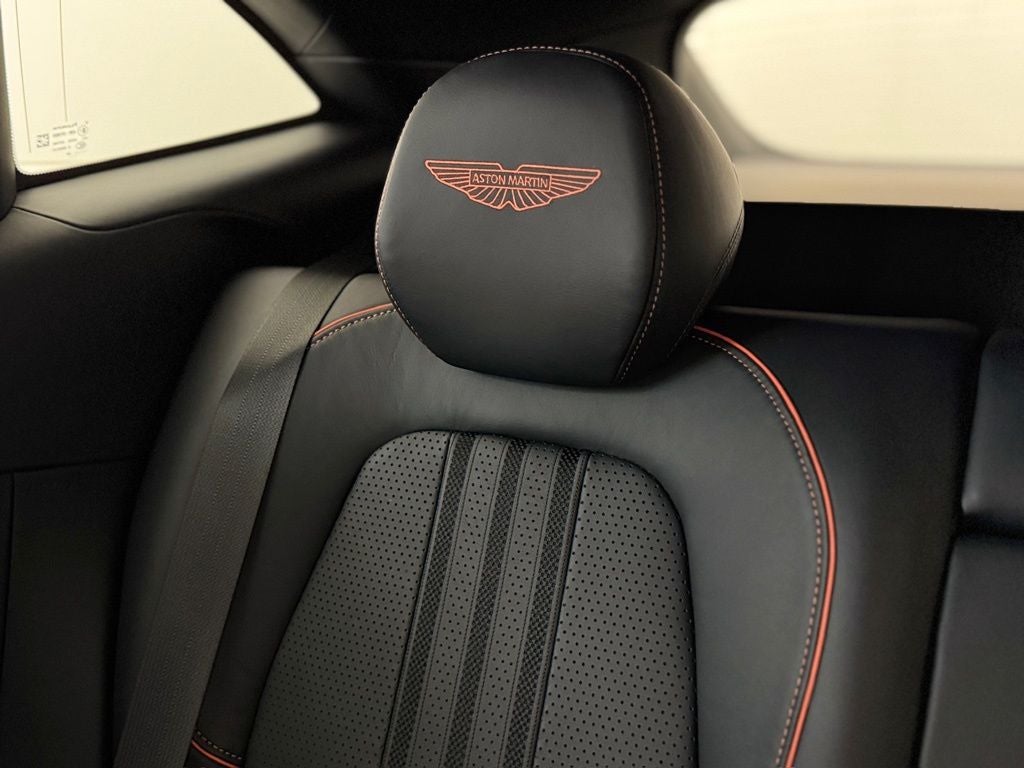 2025 Aston Martin DBX 707