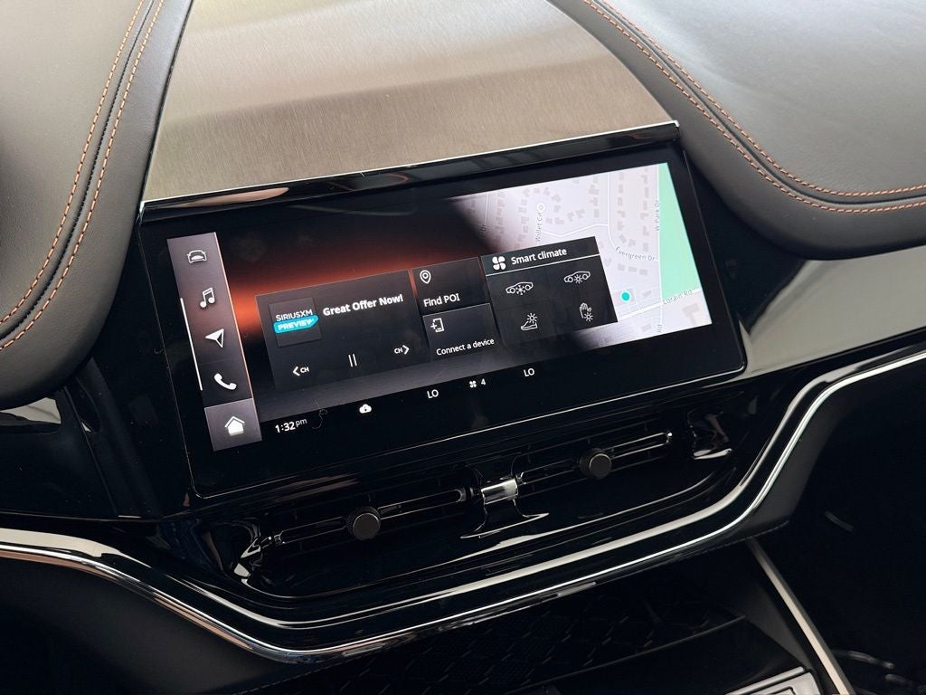 2025 Aston Martin DBX 707