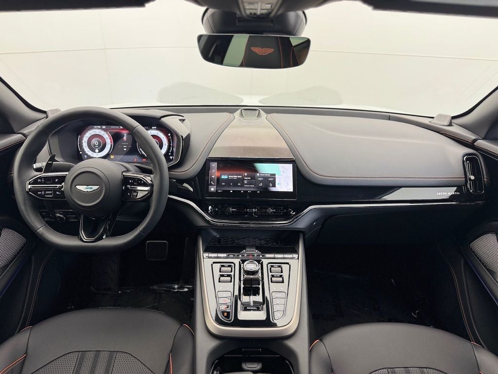 2025 Aston Martin DBX 707