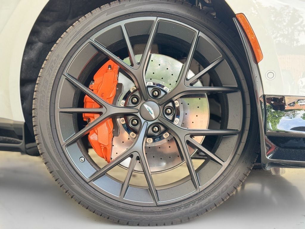 2025 Aston Martin DBX 707