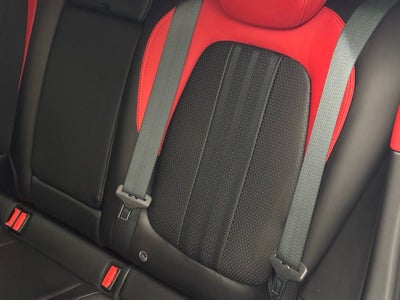 2025 Aston Martin DBX 707