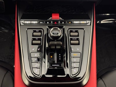 2025 Aston Martin DBX 707