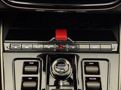 2025 Aston Martin DBX 707