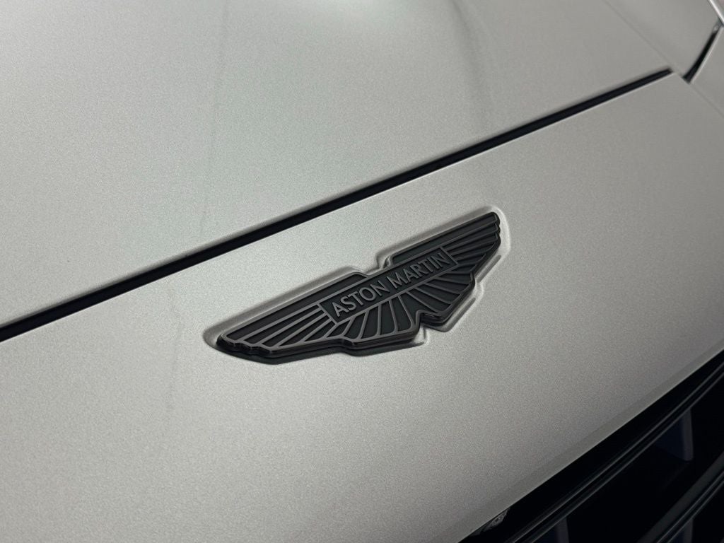 2025 Aston Martin DBX 707