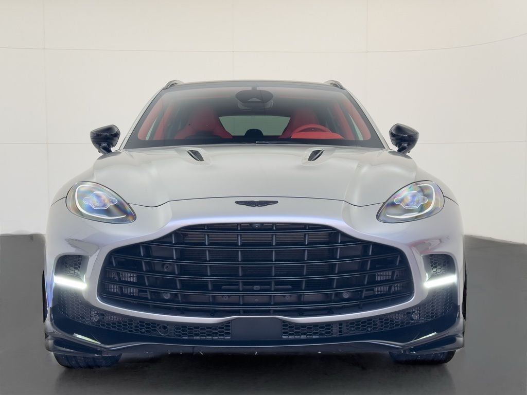 2025 Aston Martin DBX 707