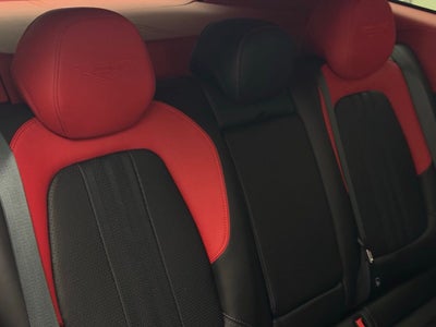 2025 Aston Martin DBX 707