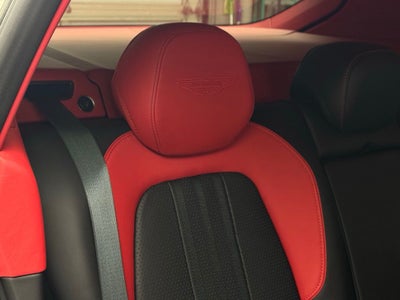 2025 Aston Martin DBX 707