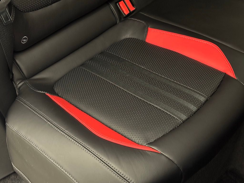 2025 Aston Martin DBX 707
