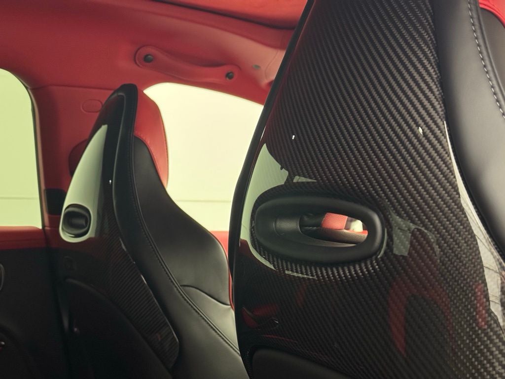 2025 Aston Martin DBX 707