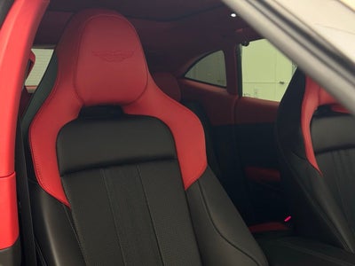 2025 Aston Martin DBX 707