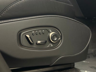 2025 Aston Martin DBX 707