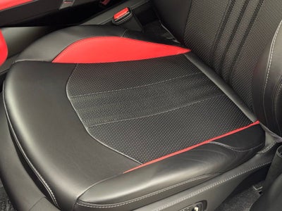 2025 Aston Martin DBX 707